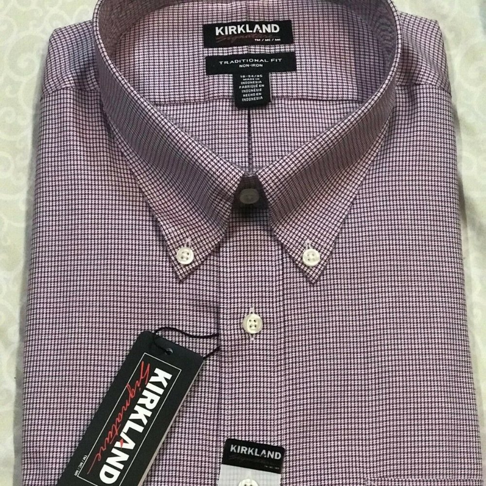 Men's Traditional Fit Long Sleeve Dress Shirt